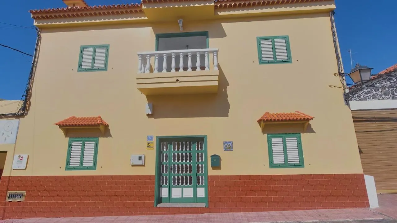 Vistalroque Bed and Breakfast Arona