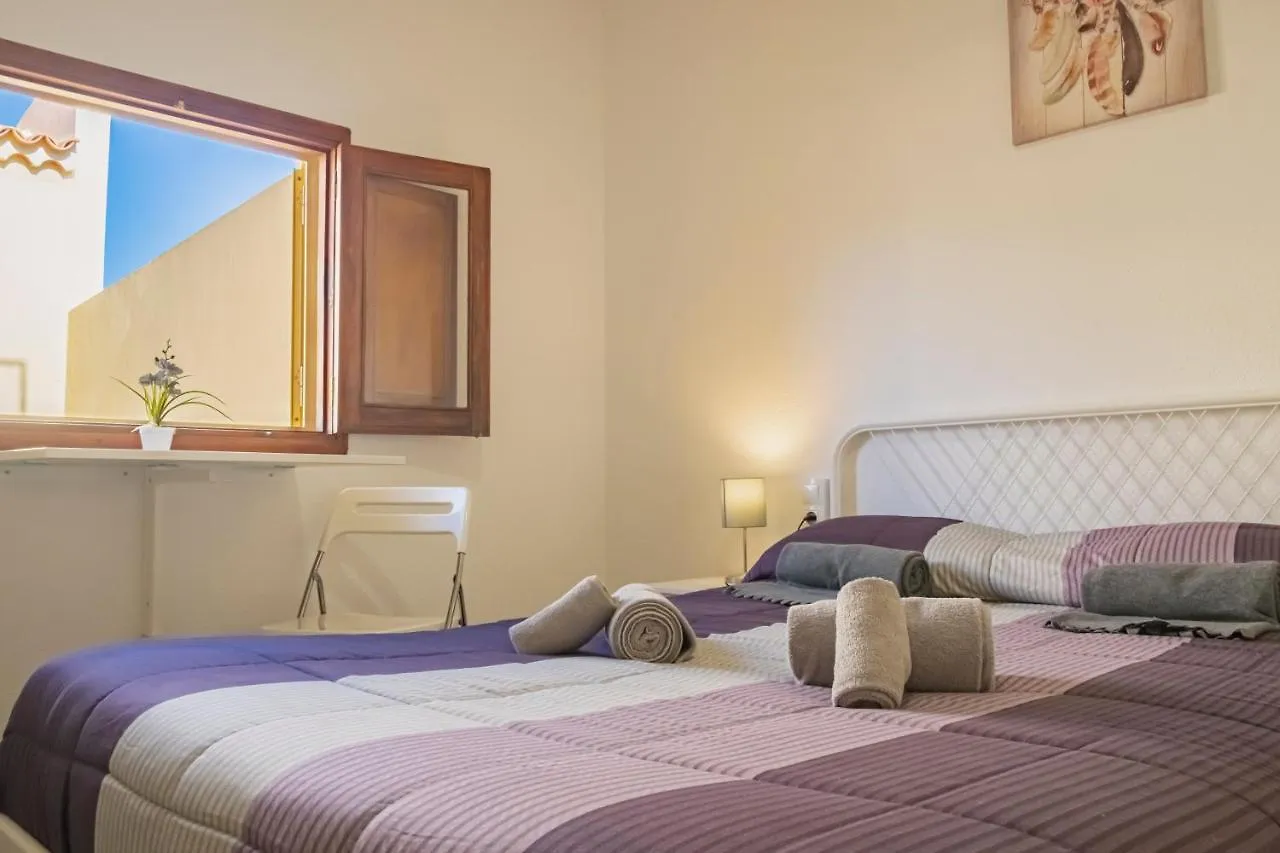 Vistalroque Bed & Breakfast Arona